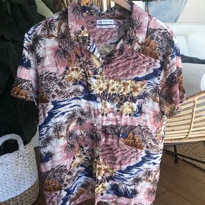 🌺Hawaiian Dad Shirt Urban Renewal (never worn)🌺